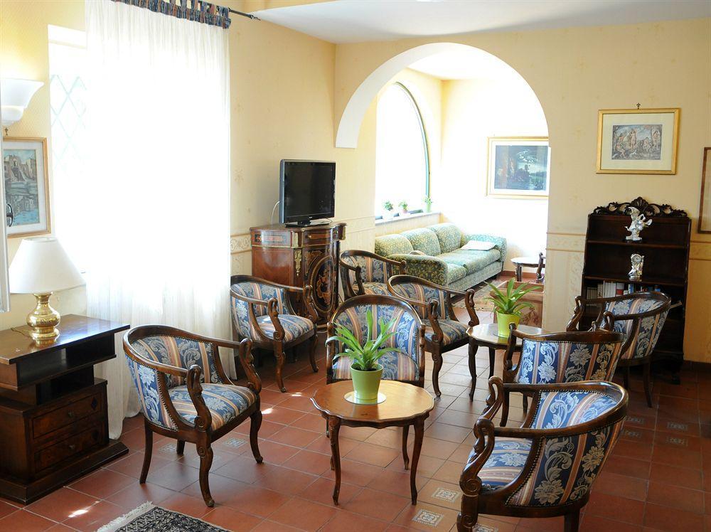 Hotel Villa La Rocca Rocca Priora  Екстер'єр фото